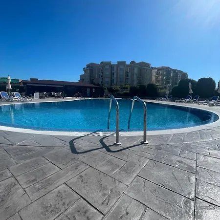 Sun Sea 2 Apartment *